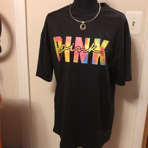 🆕 Pink Ladies Multi-Colored Short Set. Shorts are Legging Material. Large - Picture 2 of 5